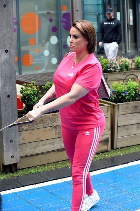 Katie Price ‘on A Mission To Lose Two Stone After Lockdown Weight Gain