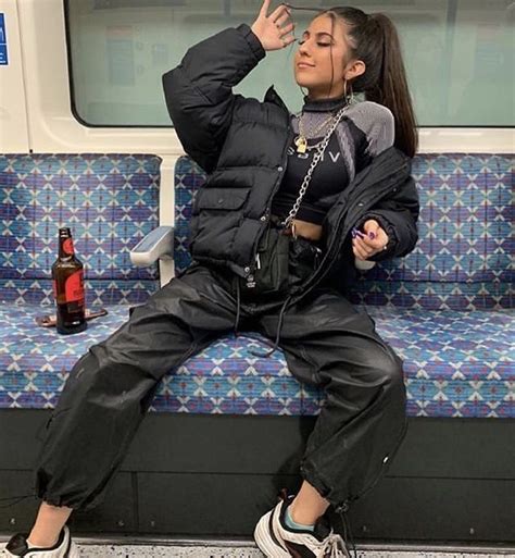 ᴇᴍᴍᴀᴡᴇᴇᴋʟʏ ᴇᴍᴍᴀᴡᴇᴇᴋʟʏ Instagram Baddie Outfit Urban Style
