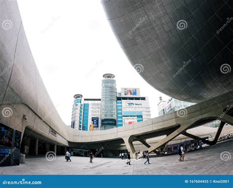 Dongdaemun Design Plaza Ddp Is An Important Place In The City Of Seoul