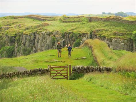 Hiking Hadrians Wall Path Overview And Tips Hillwalk Tours Self