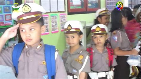 Tk Kemala Bhayangkari 48 Polisi Sahabat Anak Youtube