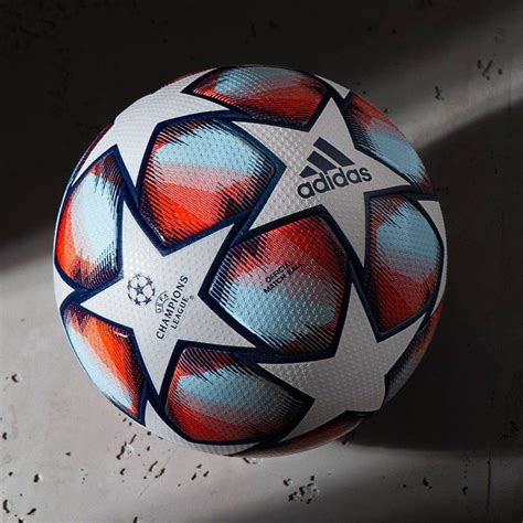 Viimeisimmät twiitit käyttäjältä uefa champions league (@championsleague). Champions League: svelato il nuovo pallone per la stagione ...