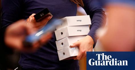 Students Accused Of Cheating Apple Out Of Nearly 1m In Fake Iphone
