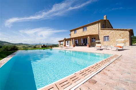 Villa Bacione | Tuscany villa, Holiday villa, Villa with pool