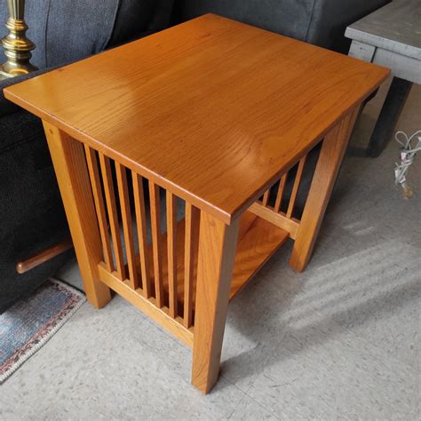 2 Shaker Style End Tables Roth And Brader Furniture