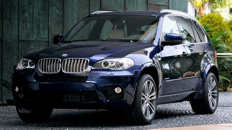 Experience the four extroverted sports activity vehicles (sav): 2010 BMW X5 M Sport - Wallpapers and HD Images | Car Pixel