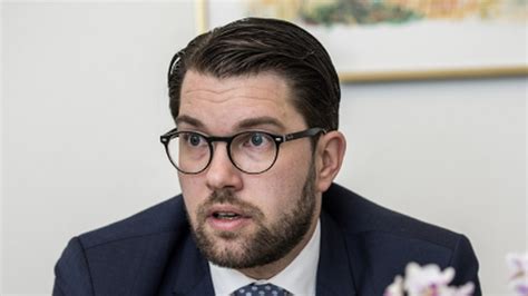 nytt ras för moderaterna sverigedemokraterna överlägset större