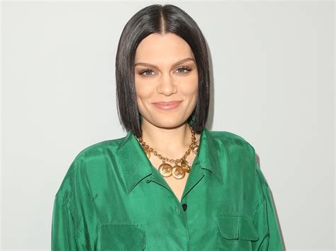 jessie j reveals she suffered a miscarriage