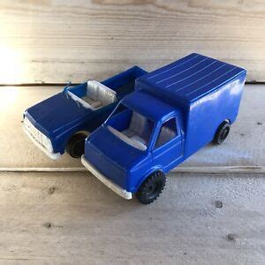 Vintage Set Of Gay Toys Inc Plastic Blue Trucks Item Made In Usa