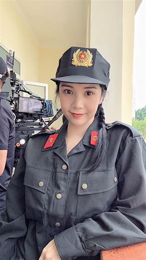 Nguyễn thanh tùng địa chỉ: Người đẹp 'chia tay vẫn ngủ chung' của Quang Lê gây choáng ...