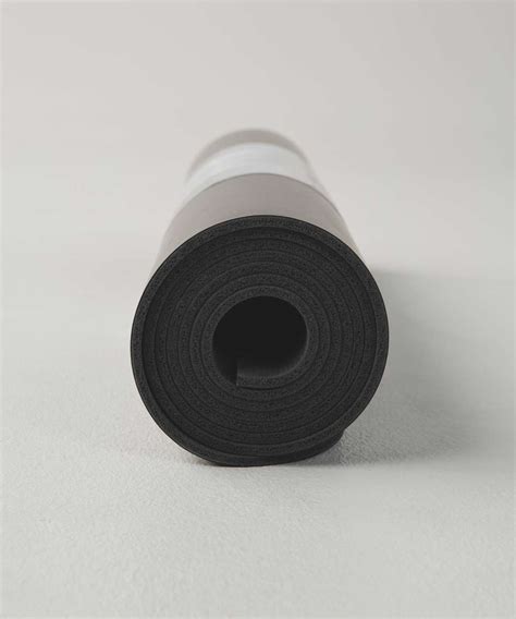 Then this article is for you. Lululemon The Reversible Mat 5mm (This Is Yoga) - Black ...