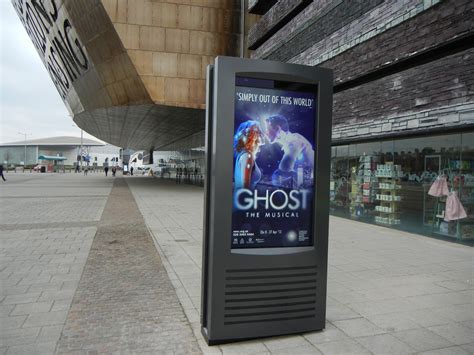 Outdoor Digital Screens Inform Entertain Promote And Advertise