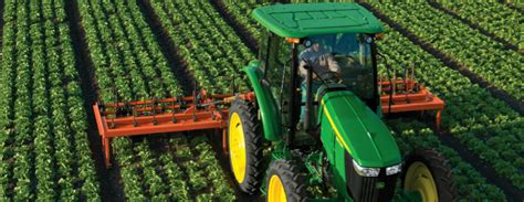 Rising Above The Field Of Competition With John Deere Hi Crop Tractors