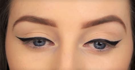 Get Perfect Winged Eyeliner With This Hack And More From 5