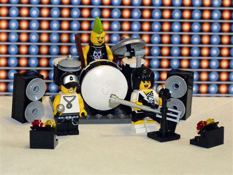 Review 850486 Rock Band Special Lego Themes Eurobricks Forums