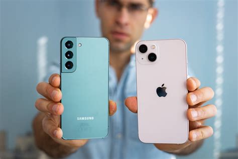 Samsung Galaxy S22 Vs Iphone 13 The Base Model Flagships Compared