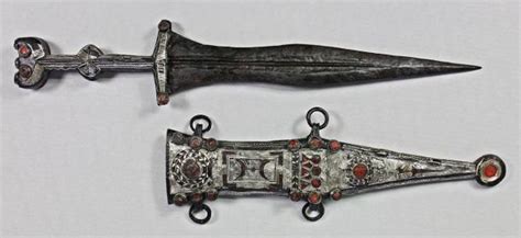 Rare Roman Soldiers Dagger Restored To Its Former Glory Ancient Origins