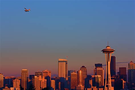 Wallpaper Seattle Sunset Colors Plane Downtown Shadows Space