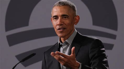 2020 Election Barack Obama Warns Democrats Of Circular Firing Squad