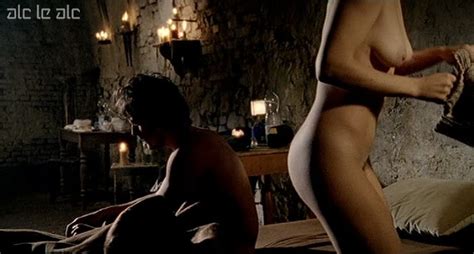 Naked Giorgia Salari In Zodiaco Il Libro Perduto Hot Sex Picture