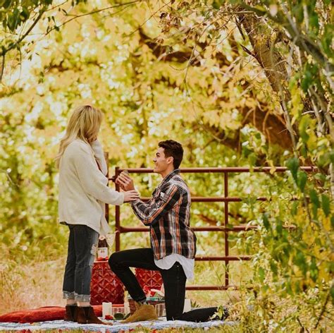 Simple And Romantic Proposal Idea Outdoor Marriage Proposal Idea