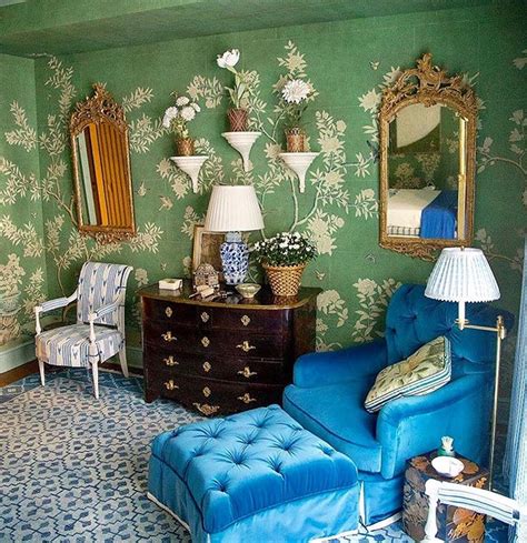 Mark D Sikes Kips Bay Showhouse 2018 Green Chinoiserie Gracie Studio Wallpaper Blue Tufted