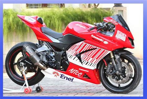 Ninja 250 injection bergaya motogp valentino rossi otosia com. Modifikasi Kawasaki Ninja 250R FI ABS Sporty ~ Simple Acre