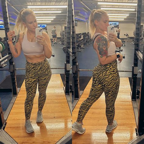 Shazza Mckenzie On Twitter These Pants Do Nothing For The Booty Pop