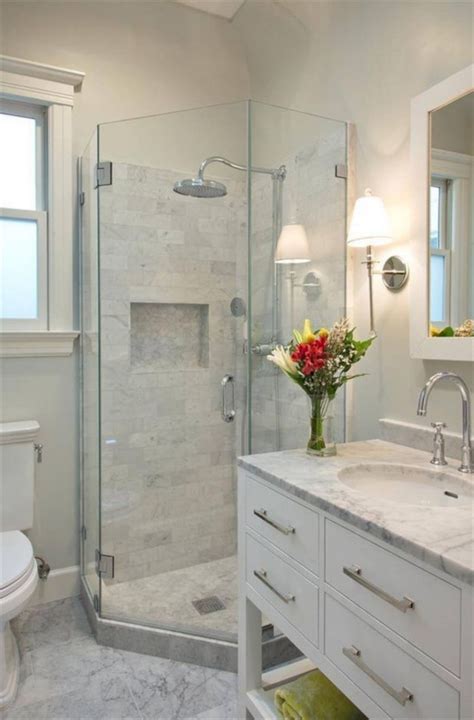 Nevertheless, the average small bathroom remodeling cost is $7,000 or $2,000 to $15,000 for a 40 square foot bathroom space. 39+ Awesome Small Bathroom Remodel Inspirations Ideas ...