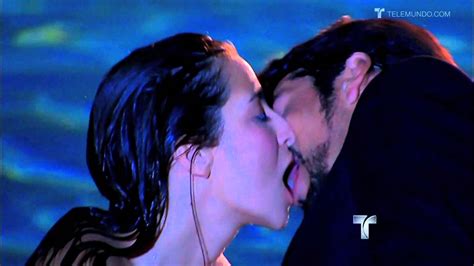 Mira todos los capítulos completos gratis, videos y fotos de tus actores favoritos. Corazon Valiente Miguel y Fabiola Cancion Volver a Amar ...