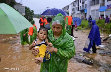 Over 100000 Residents Affected By Typhoon Matmo In Jiangxi 1112
