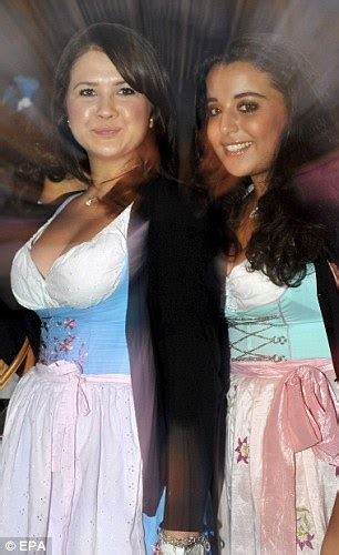 Oktoberfest 2011 Beer Flows Freely As Ultimate Drinking Festival Gets Underway Daily Mail Online