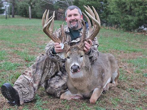 Ginormica 258 58 Inch Illinois Trophy Buck North American Whitetail