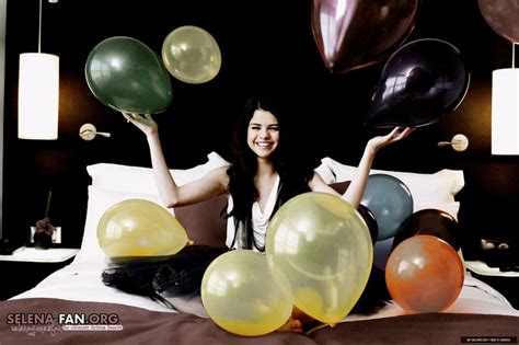 Selena Gomez Balloons Heart Balloons Selena Gomez