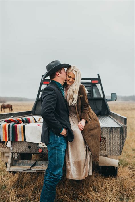 Western Engagement Photos Engagement Picture Outfits Engagement