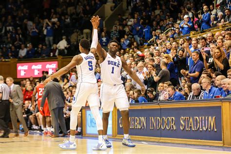 duke survives ucf s upset bid legend of zion williamson continues to grow