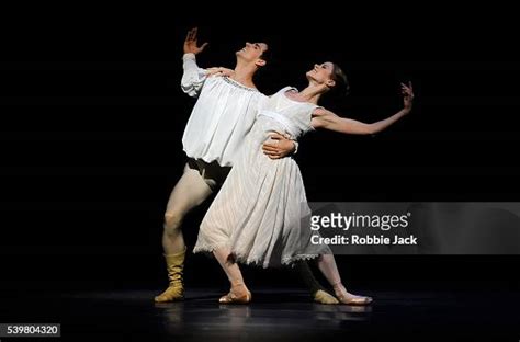 Heather Ogden As Juliet And Guillaume Cote As Romeo In The National News Photo Getty Images