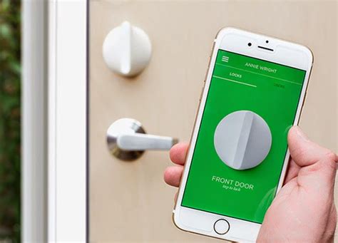 15 Smart Home Safety Gadgets For Travelers