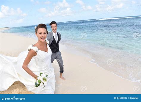 Recently Married Couple In Caribbean Islands Stock Image Image Of