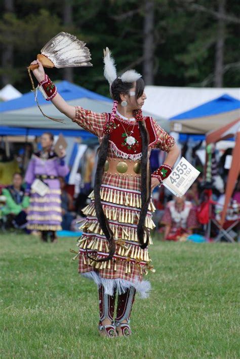 Beautiful Jingle Dress Veteran S Pow Wow Salamanca Ny Native American Tribes Native