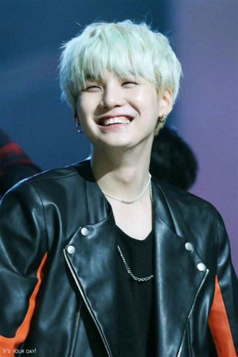 Suga His Gummy Smile Kpop Pinterest Smile And Bts