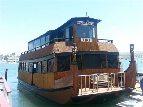 Tiki party boat Balboa island CA | Tiki party, Boat party ...