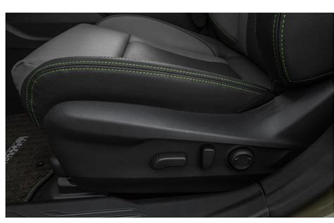 8 Way Power Passenger Seat In The 2020 Outback Touring 25 Subaru