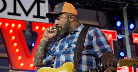 Reset your password if you're unable to login. Aaron Lewis Says Luke Bryan, Sam Hunt Are 'Choking' Country - Rolling Stone