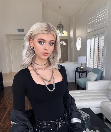 Loren Gray Height Weight Bra Size Shoe Size Body Measurements Waist Hips Lace Front