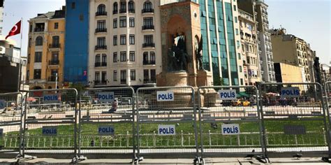 Gezi Parkı ve Taksim Meydanı kapatıldı Agos