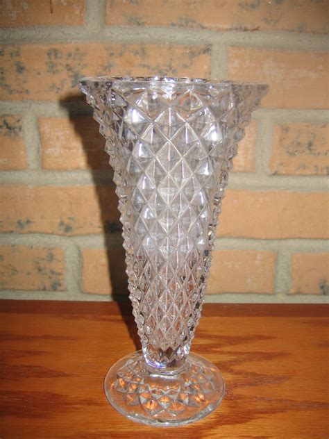 Vintage Glass Diamond Cut Pattern Flower Vase Item 1021 For Sale Classifieds
