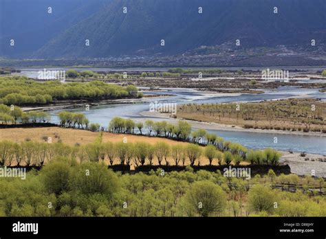 Niyang River Nyingchi Tibet China Stock Photo Alamy