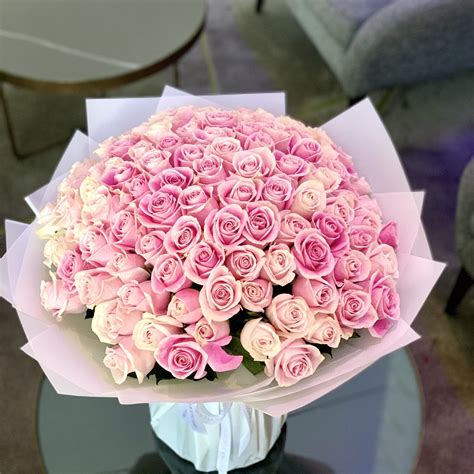 Luxury Pink Roses Flowers Delivery Dubai Upscale And Posh