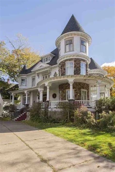 1895 Abandoned Mansion For Sale In Cape Vincent New York Artofit